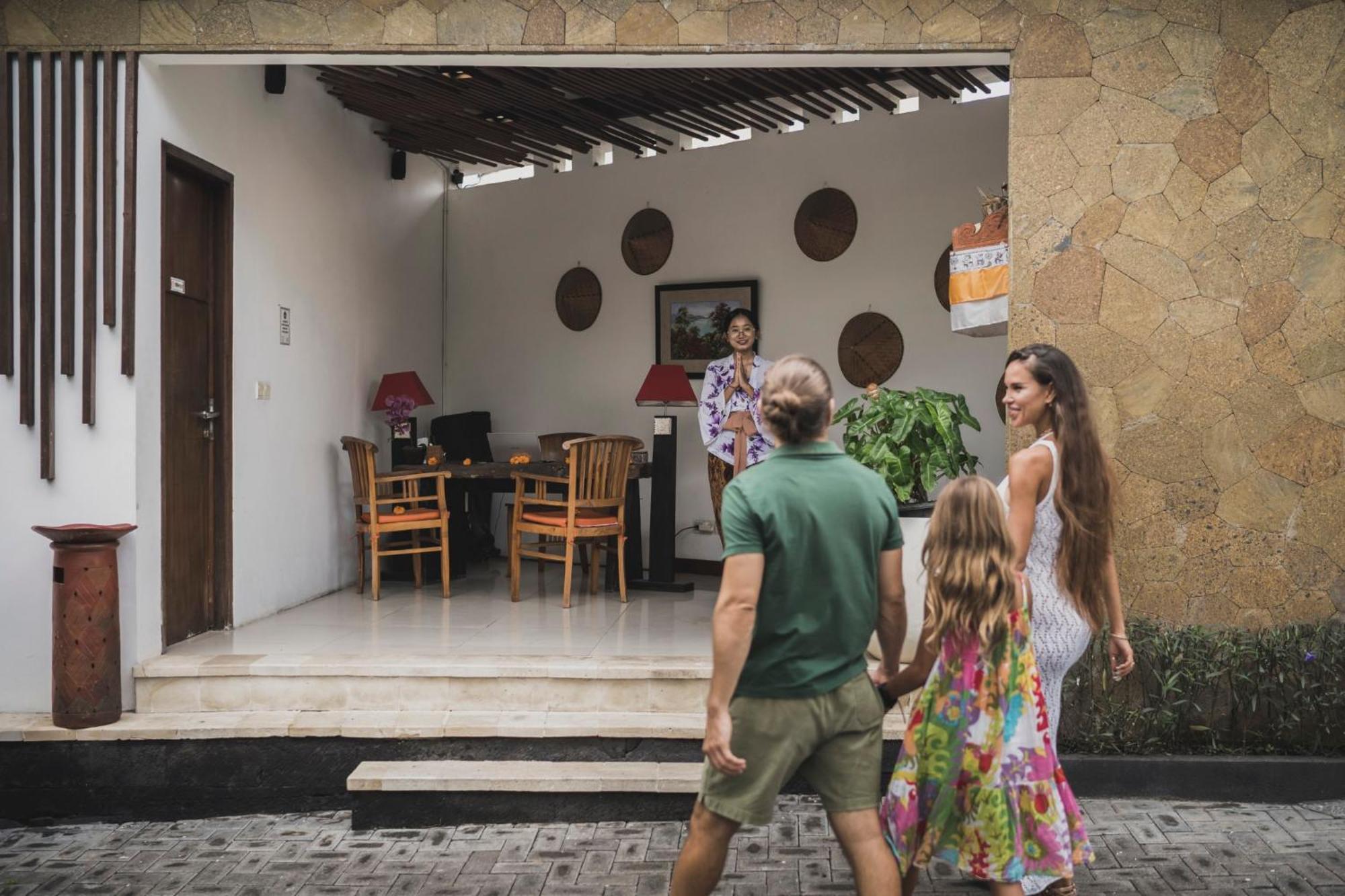 Canggu Circle Villa By Ini Vie Hospitality المظهر الخارجي الصورة